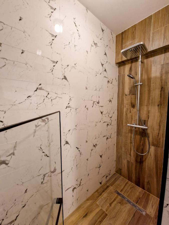 Nalu Studio * Mamaia